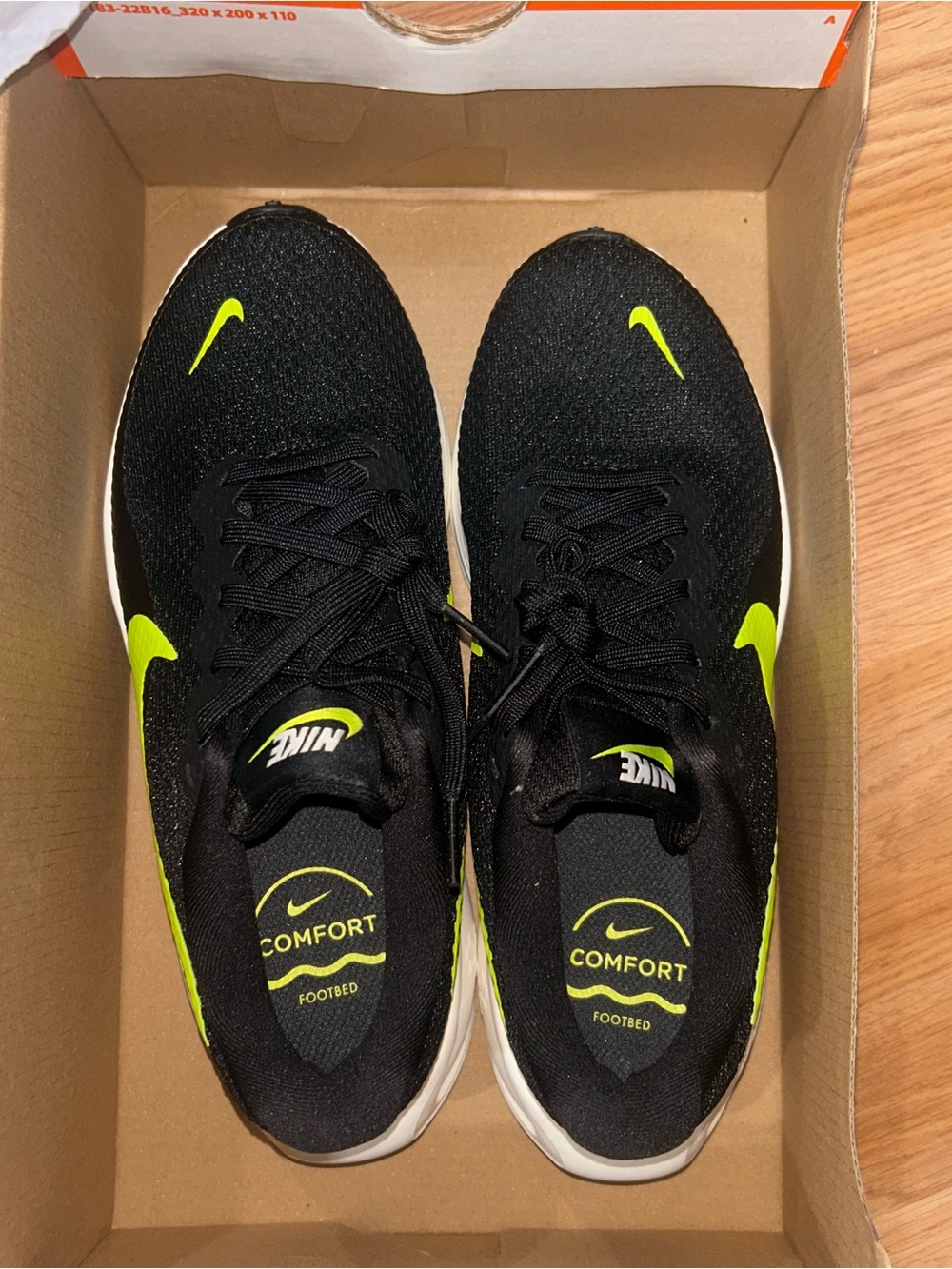 Nike size 6.5 Women’s Black Cyber Phantom Sneakers NIB